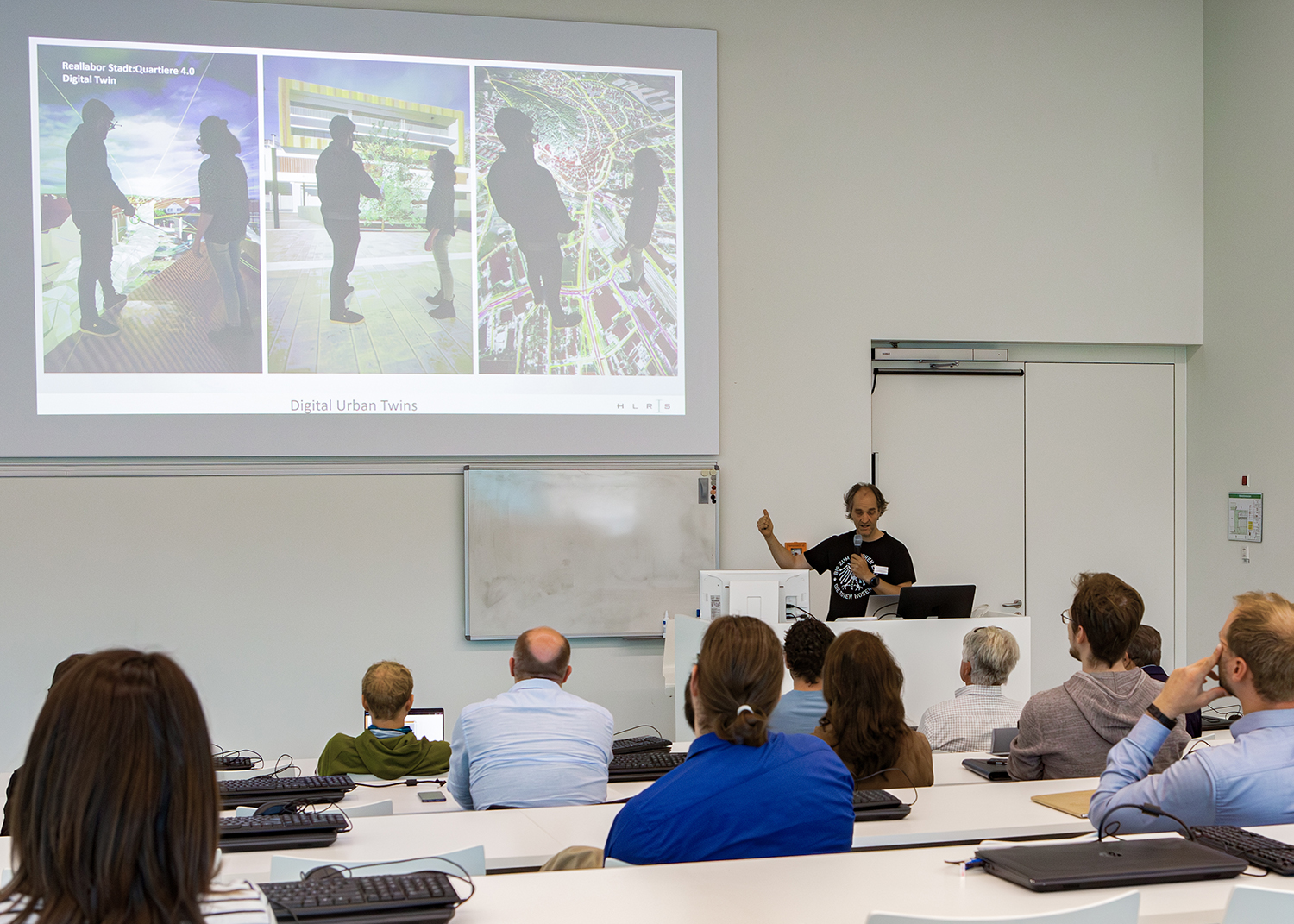 Du betrachtest gerade DiTEnS beim Digital Twin Symposium „Umwelt & Klima“ am HLRS 